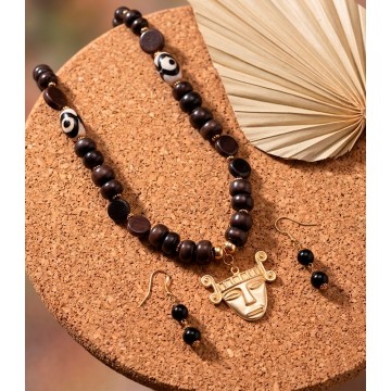 COLLAR NEGRO CON SEMILLAS...
