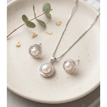 SET CADENA, ARETES Y DIJE...