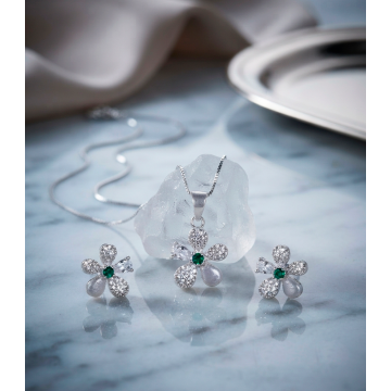 SET CADENA, ARETES Y DIJE...
