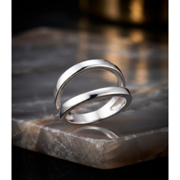 ANILLO EN PLATA LEY 925...