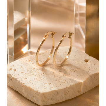 CANDONGAS LISAS EN ORO 18K...