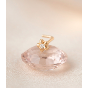 PIERCING FLOR EN ORO 18K...