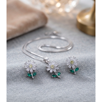 SET CADENA, ARETES Y DIJE...